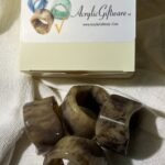 ACRYLIC RESIN CERAMIC NAPKIN RINGS (SET OF 4 - SANDSTONE BROWN)